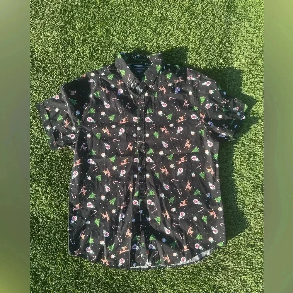Denim & Flower Sleigh Bells Ring Holiday themed button down shirt, size M